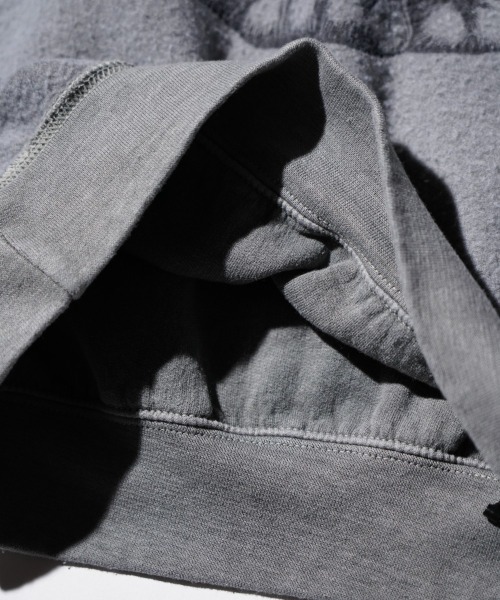 THRIFTY LOOK（スリフティールック）の「NHK「星野源と松重豊のおともだち」星野源様着用 THRIFTY LOOK / スリフティールック OTHER SIZE PRINTED CAT SWEAT インサイドアウト 猫 スウェット（スウェット・メンズ・パープル/ホワイト/ブラック・LARGE/X-LARGE/MEDIUM/SMALL）」の9枚目の写真