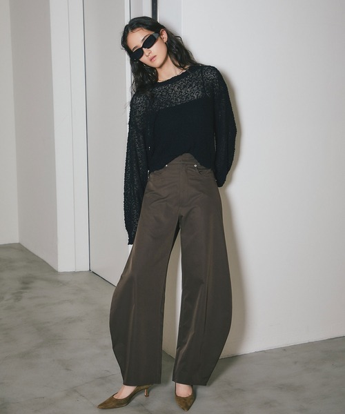 ARVELLIA(アルベリア)の「POPCORN KNIT TOP(ニット/セーター・レディース・ブラック/ホワイト・M)」の3枚目の写真