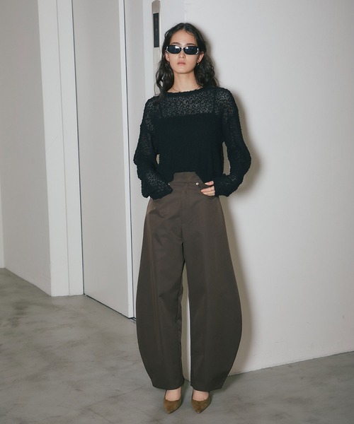 ARVELLIA(アルベリア)の「POPCORN KNIT TOP(ニット/セーター・レディース・ブラック/ホワイト・M)」の5枚目の写真
