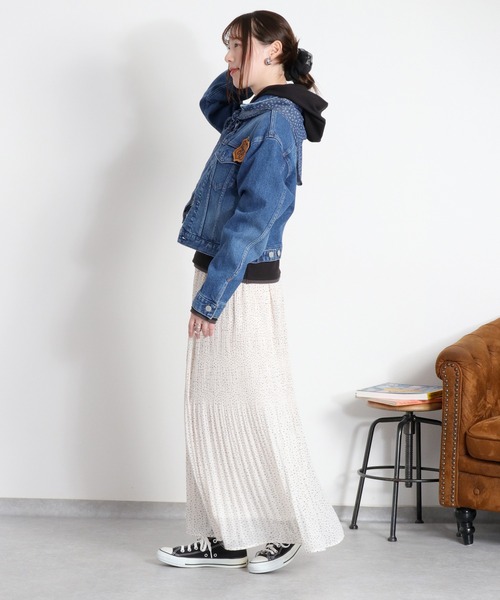 cepo（セポ）の「〈セットアップ対応可能〉スカーフセットデニムジャケット（デニムジャケット・レディース・ブルー系3/ブルー系2・M）」の4枚目の写真