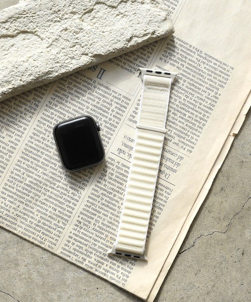 styiro(スタイロ)の「Apple Watch Band ビビッドベルト(デジタル腕時計・レディース・オレンジ/ラベンダー/ピンク/ライトブルー/アイボリー/ブラック・42mm/38mm)」の1枚目の写真