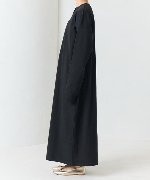 FREAK'S STORE(フリークスストア)の「限定展開 USA コットン ヘンリーネック ロング スリーブ ワンピース(ワンピース・レディース・ベージュ/ブルー/オフホワイト/オリーブ/ブラック/レッド/ネイビー・SMALL/MEDIUM)」の18枚目の写真