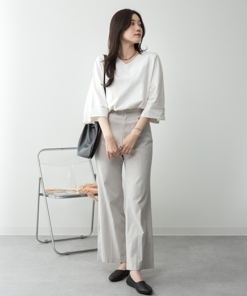 aity(アイティ)の「M-5L Vネック7分袖ドルマンカットソー 夏服(Tシャツ/カットソー・レディース・グレイッシュベージュ/ブラック/ミント/オフホワイト/チャコールグレー・4L~5L/LL~3L/M~L)」の7枚目の写真