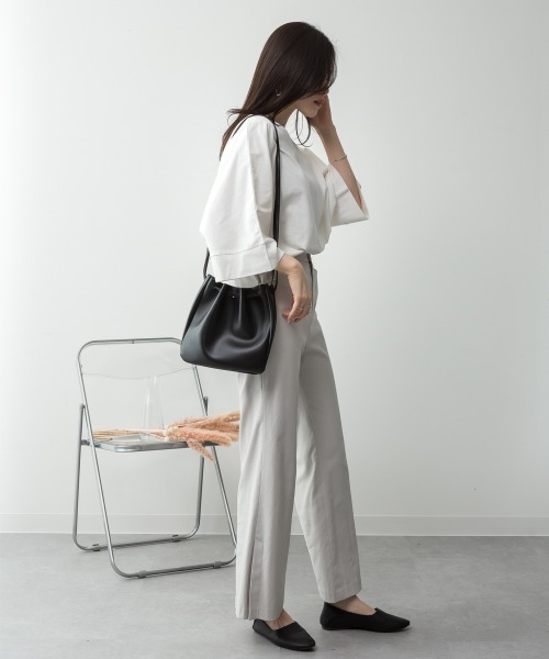 aity(アイティ)の「M-5L Vネック7分袖ドルマンカットソー 夏服(Tシャツ/カットソー・レディース・グレイッシュベージュ/ブラック/ミント/オフホワイト/チャコールグレー・4L~5L/LL~3L/M~L)」の8枚目の写真
