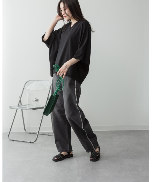 aity(アイティ)の「M-5L Vネック7分袖ドルマンカットソー 夏服(Tシャツ/カットソー・レディース・グレイッシュベージュ/ブラック/ミント/オフホワイト/チャコールグレー・4L~5L/LL~3L/M~L)」の19枚目の写真