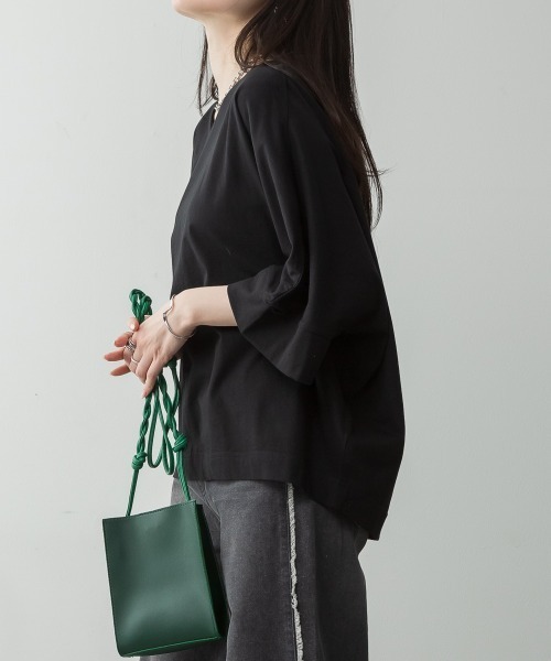 aity(アイティ)の「M-5L Vネック7分袖ドルマンカットソー 夏服(Tシャツ/カットソー・レディース・グレイッシュベージュ/ブラック/ミント/オフホワイト/チャコールグレー・4L~5L/LL~3L/M~L)」の20枚目の写真