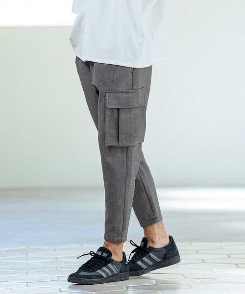 Magine（マージン）の「mp14660- Asymmetric Cargo Pocket Bonded Houndstooth Pants カーゴポケットパンツ(MGN-261-030)（カーゴパンツ・メンズ・ブラウン/ブラック・48/46/44）」の5枚目の写真