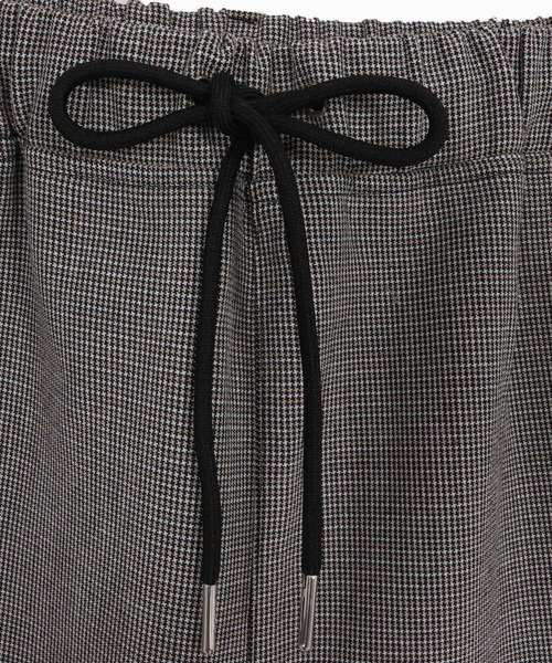 Magine（マージン）の「mp14660- Asymmetric Cargo Pocket Bonded Houndstooth Pants カーゴポケットパンツ(MGN-261-030)（カーゴパンツ・メンズ・ブラウン/ブラック・48/46/44）」の18枚目の写真