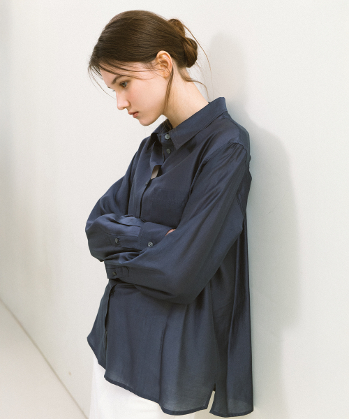 YUPPE（ヨッペ）の「ソフトグロウブラウス_チャコール（シャツ/ブラウス・レディース・その他・ONE）」の5枚目の写真