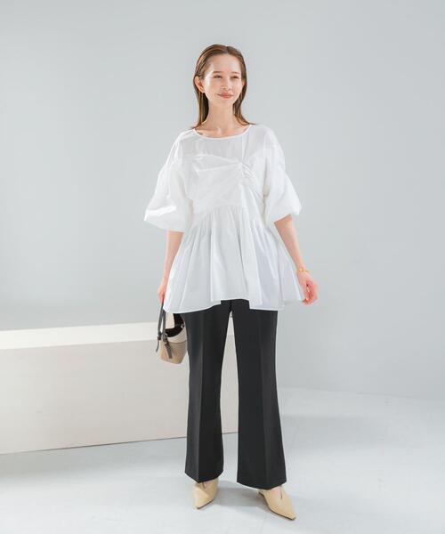 URBAN RESEARCH ROSSO WOMEN(アーバンリサーチ ロッソ)の「『別注』ELENDEEK×ROSSO GATHER BLOUSE(シャツ/ブラウス・レディース・オフホワイト/ブルー/ブラック・FREE)」の16枚目の写真