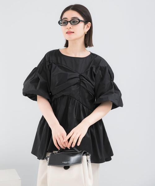 URBAN RESEARCH ROSSO WOMEN（アーバンリサーチ　ロッソ）の「『別注』ELENDEEK×ROSSO　GATHER BLOUSE（シャツ/ブラウス・レディース・オフホワイト/ブルー/ブラック・FREE）」の15枚目の写真