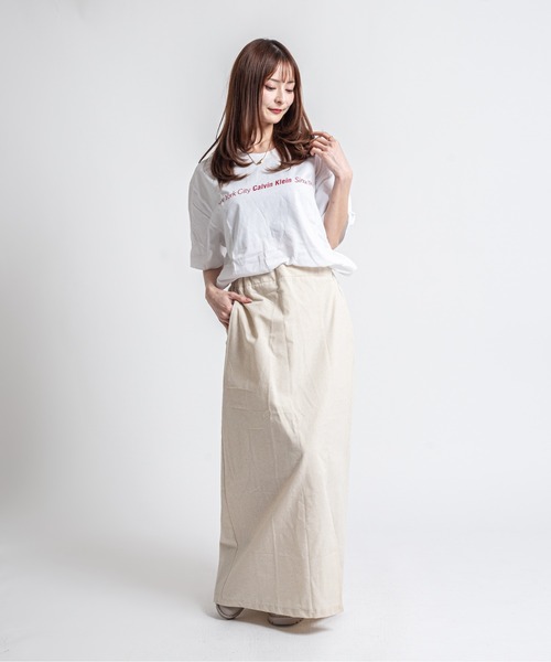 Calvin Klein(カルバン・クライン)の「【CALVIN KLEIN】ロゴTシャツ 半袖 シンプル クルーネック(Tシャツ/カットソー・メンズ・ホワイト・LARGE/X-LARGE/XX-LARGE)」の5枚目の写真