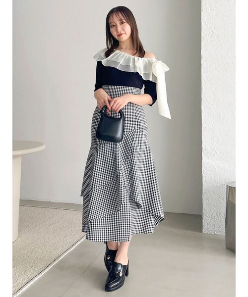 dazzlin(ダズリン)の「アシメラッフルマーメイドスカート(スカート・レディース・その他1/ブラック/インディゴブルー・MEDIUM/SMALL)」の20枚目の写真