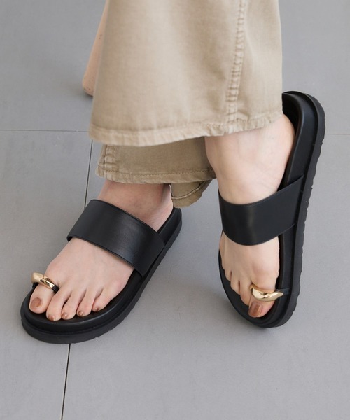 BARNYARDSTORM（バンヤードストーム）の「BARNYARDSTORM / 『ネルソンさん』ご紹介アイテム】メタルトングレザーサンダル【一部店舗限定カラー】（サンダル・レディース・モカ/ブラック・36/37/38）」の6枚目の写真