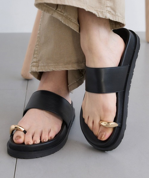 BARNYARDSTORM（バンヤードストーム）の「BARNYARDSTORM / 『ネルソンさん』ご紹介アイテム】メタルトングレザーサンダル【一部店舗限定カラー】（サンダル・レディース・モカ/ブラック・36/37/38）」の7枚目の写真