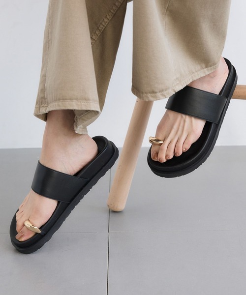 BARNYARDSTORM（バンヤードストーム）の「BARNYARDSTORM / 『ネルソンさん』ご紹介アイテム】メタルトングレザーサンダル【一部店舗限定カラー】（サンダル・レディース・モカ/ブラック・36/37/38）」の8枚目の写真