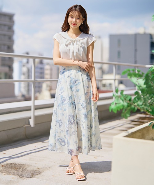MISCH MASCH(ミッシュマッシュ)の「2026春夏新作 水彩フラワーラメシアースカート(スカート・レディース・グレー/ブルー/グリーン・M/S)」の5枚目の写真