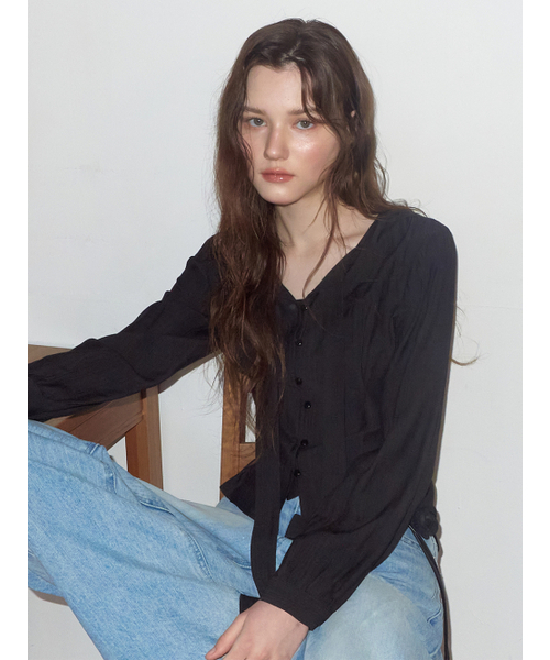ETMON(エトモン)の「Tie Pintuck Blouse, Black(シャツ/ブラウス・レディース・その他・SMALL/MEDIUM)」の6枚目の写真
