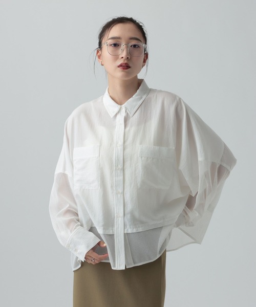 LEPSIM（レプシィム）の「異素材ショートポンチョシャツ　654008（シャツ/ブラウス・レディース・オフホワイト/ホワイト×ブラック/ブラック/イエロー/ブラウン/ホワイト・FREE）」の2枚目の写真