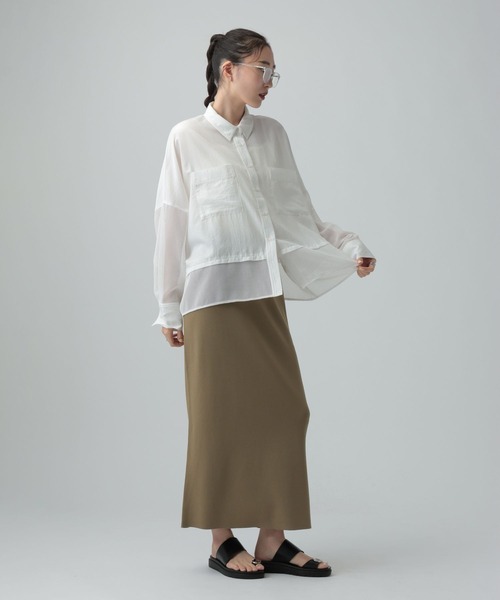 LEPSIM（レプシィム）の「異素材ショートポンチョシャツ　654008（シャツ/ブラウス・レディース・オフホワイト/ホワイト×ブラック/ブラック/イエロー/ブラウン/ホワイト・FREE）」の10枚目の写真