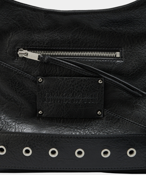 ETRE AU SOMMET（エトレオソメ）の「Strap Belt Eyelet Cross Big Bag (Black)（ショルダーバッグ・レディース・その他・FREE）」の4枚目の写真