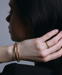 CENE（セネ）の「【CENE】デュオ スカルプチュラル バングル（ブレスレット）」