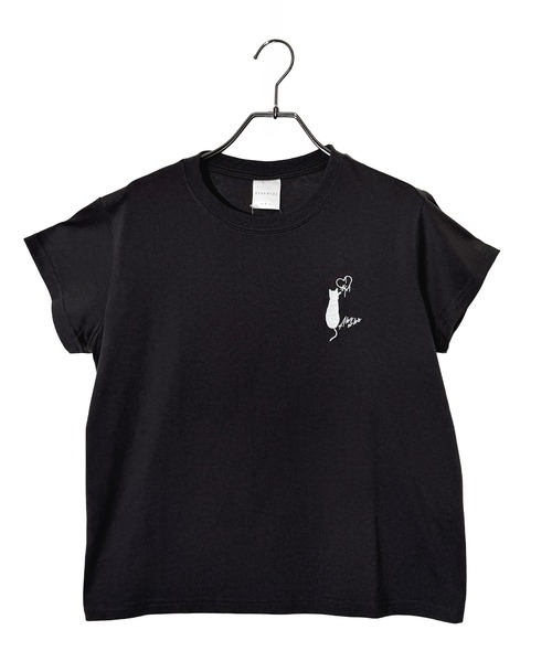 Candlestick(キャンドルスティック)の「ワンポイント キャット 刺繍 コンパクトTシャツ(Tシャツ/カットソー・レディース・ホワイト/ブラック/スミクロ・FREE)」の13枚目の写真