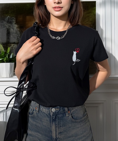 Candlestick(キャンドルスティック)の「ワンポイント キャット 刺繍 コンパクトTシャツ(Tシャツ/カットソー・レディース・ホワイト/ブラック/スミクロ・FREE)」の10枚目の写真