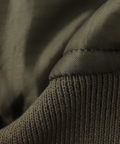 Alpha Industries(アルファインダストリーズ)の「ALPHA INDUSTRIES / アルファ インダストリーズ L-2B RELAXED QUILTED FLI(その他アウター・メンズ・イエロー/カーキ/ブラック/ピンク・X-LARGE/LARGE/MEDIUM/SMALL)」の8枚目の写真