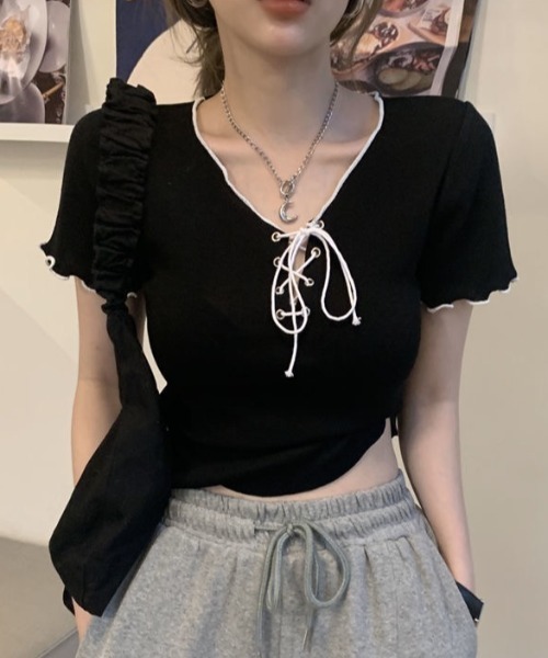 Alvia(アルビア)の「ネッククロスリボン半袖Tシャツ(Tシャツ/カットソー・レディース・ブラック/ホワイト・M)」の7枚目の写真
