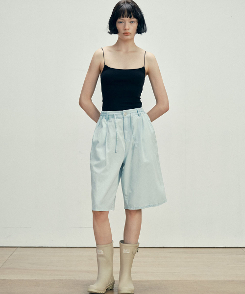 MALOUPE(マロップ)の「9205 超軽量 ワンタック ハーフ デニムパンツ (ライトインディゴ)(その他パンツ・レディース・ライトインディゴブルー・MEDIUM/SMALL)」の3枚目の写真