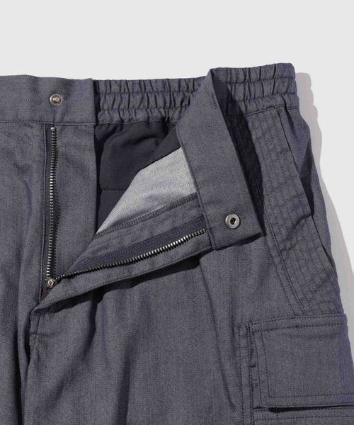 Mac-House(マックハウス)の「TETE by TETE HOMME スリムフィット デニム調カーゴパンツ(カーゴパンツ・メンズ・ワンウォッシュ・XL/M/L)」の4枚目の写真
