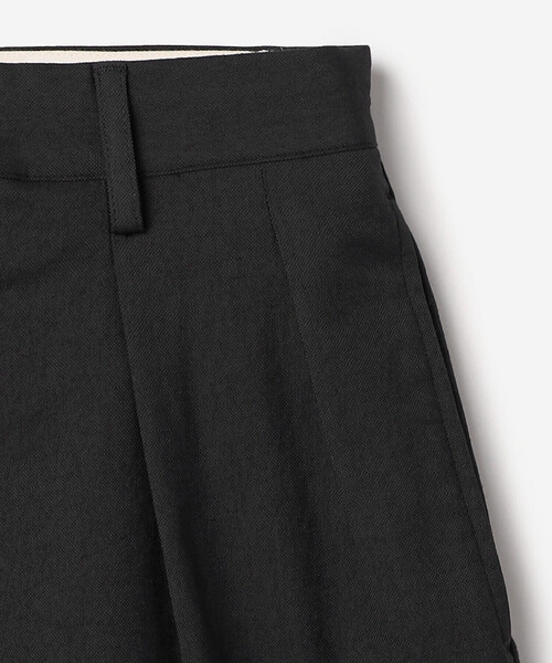 ORCIVAL(オーシバル)の「ORCIVAL | 〈別注〉 ボディシェルオックスフォード タックショーツ WOMEN(その他パンツ・レディース・モカ/アイボリー/ブラック・1)」の6枚目の写真