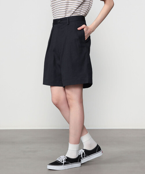 ORCIVAL(オーシバル)の「ORCIVAL | 〈別注〉 ボディシェルオックスフォード タックショーツ WOMEN(その他パンツ・レディース・モカ/アイボリー/ブラック・1)」の14枚目の写真