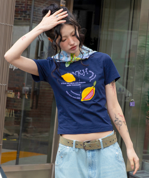 RuNaKi'Hu'(ルナキフ)の「WXT074 キイロノヒチェックアプリケTシャツ (NAVY)(Tシャツ/カットソー・レディース・その他・1/2)」の2枚目の写真