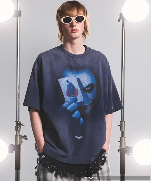 MAISON SPECIAL(メゾンスペシャル)の「《UNISEX》【MOVIE SERIES】「The Dark Knight」Prime-Over Crew Neck Short Sleeve T-Shirt/「ダークナイト」グラフィックプリントプライムオーバークルーネックTシャツ【MAISON SPECIAL/メゾンスペシャル】(Tシャツ/カットソー・メンズ・その他5/その他3/その他4/その他6/その他2/その他1・0/2/1)」の3枚目の写真