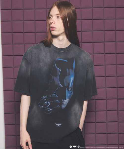 MAISON SPECIAL(メゾンスペシャル)の「《UNISEX》【MOVIE SERIES】「The Dark Knight」Prime-Over Crew Neck Short Sleeve T-Shirt/「ダークナイト」グラフィックプリントプライムオーバークルーネックTシャツ【MAISON SPECIAL/メゾンスペシャル】(Tシャツ/カットソー・メンズ・その他5/その他3/その他4/その他6/その他2/その他1・0/2/1)」の5枚目の写真