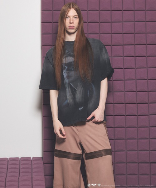 MAISON SPECIAL(メゾンスペシャル)の「《UNISEX》【MOVIE SERIES】「The Dark Knight」Prime-Over Crew Neck Short Sleeve T-Shirt/「ダークナイト」グラフィックプリントプライムオーバークルーネックTシャツ【MAISON SPECIAL/メゾンスペシャル】(Tシャツ/カットソー・メンズ・その他5/その他3/その他4/その他6/その他2/その他1・0/2/1)」の14枚目の写真