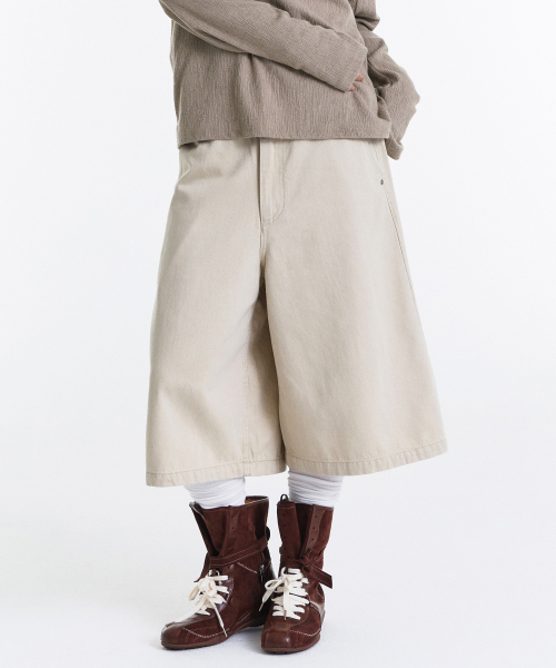 KICHUL(キチョル)の「Double Waist Bermuda Cotton Pants (Beige)(その他パンツ・レディース・その他・LARGE/MEDIUM/SMALL)」の6枚目の写真