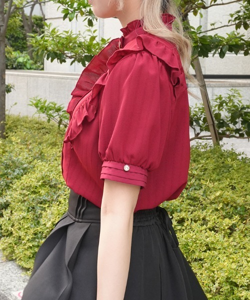 axes femme POETIQUE（アクシーズファムポエティック）の「金ボタン付きチョーカー風ＢＬ（シャツ/ブラウス・レディース・ホワイト/レッド/ブラック・MEDIUM）」の5枚目の写真