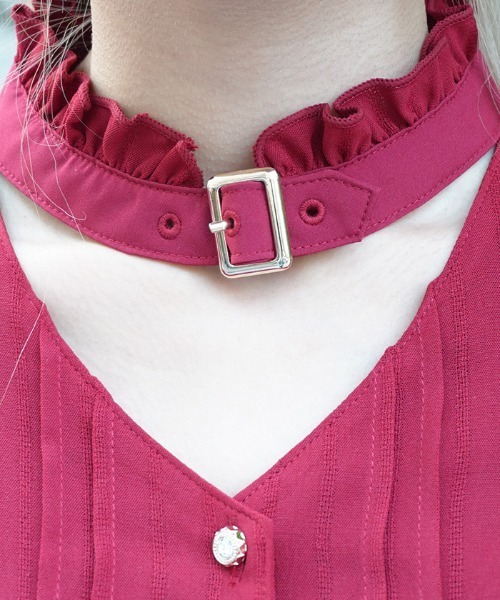 axes femme POETIQUE（アクシーズファムポエティック）の「金ボタン付きチョーカー風ＢＬ（シャツ/ブラウス・レディース・ホワイト/レッド/ブラック・MEDIUM）」の8枚目の写真