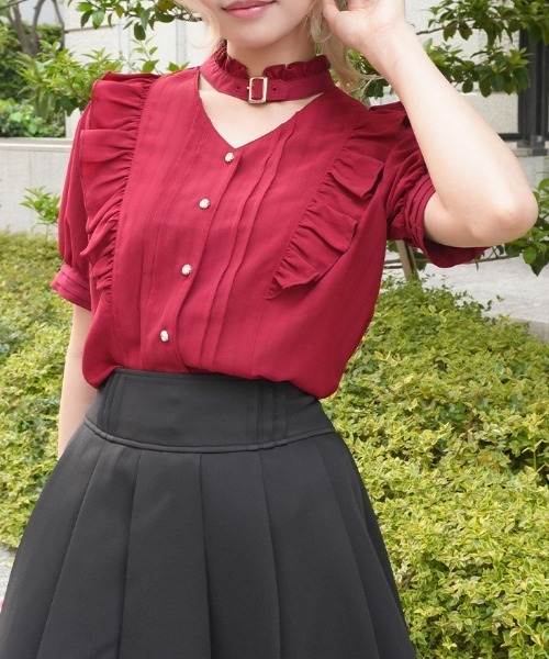 axes femme POETIQUE（アクシーズファムポエティック）の「金ボタン付きチョーカー風ＢＬ（シャツ/ブラウス・レディース・ホワイト/レッド/ブラック・MEDIUM）」の4枚目の写真