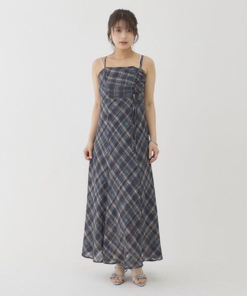 archives(アルシーヴ)の「【アシンメトリーデザインで差がつくワンピ】チェックシフォンドロストキャミワンピース(ワンピース・レディース・ネイビー/ブラック・MEDIUM)」の15枚目の写真