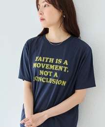 LAVEANGE | フロッキーメッセージロゴプリントTシャツ｜大人が着やすいロゴT/大人カジュアル/ヴィンテージライク/半袖(Tシャツ/カットソー)