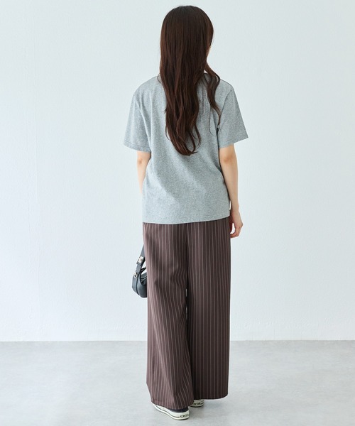 LAVEANGE(ラビアンジェ)の「フロッキーメッセージロゴプリントTシャツ|大人が着やすいロゴT/大人カジュアル/ヴィンテージライク/半袖(Tシャツ/カットソー・レディース・ブラウン/グレー/ネイビー・4L/M/3L/LL/5L)」の17枚目の写真