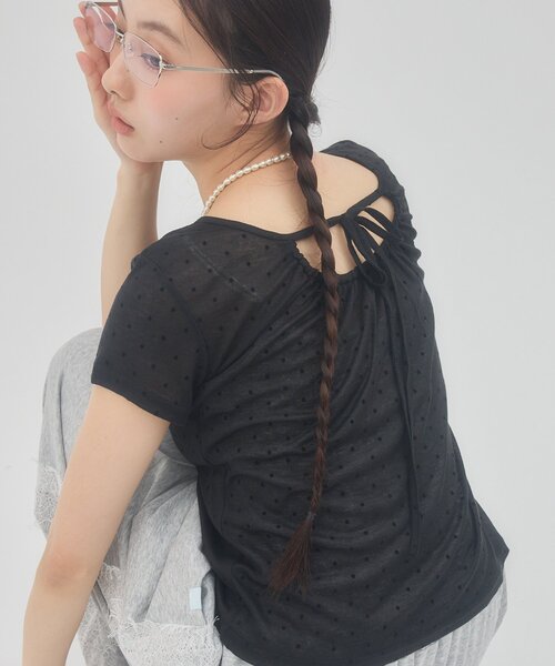 DISCOAT(ディスコート)の「【umm.】衿ギャザー半袖ドットプルオーバー(Tシャツ/カットソー・レディース・ブラック/ホワイト/オフホワイト/ミント・FREE)」の3枚目の写真