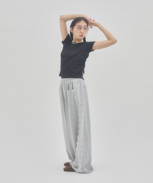 DISCOAT(ディスコート)の「【umm.】衿ギャザー半袖ドットプルオーバー(Tシャツ/カットソー・レディース・ブラック/ホワイト/オフホワイト/ミント・FREE)」の6枚目の写真