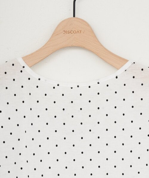 DISCOAT(ディスコート)の「【umm.】衿ギャザー半袖ドットプルオーバー(Tシャツ/カットソー・レディース・ブラック/ホワイト/オフホワイト/ミント・FREE)」の16枚目の写真
