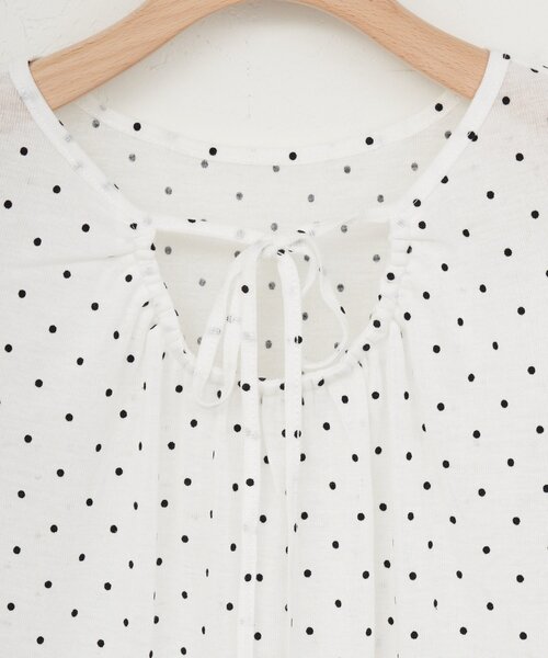 DISCOAT(ディスコート)の「【umm.】衿ギャザー半袖ドットプルオーバー(Tシャツ/カットソー・レディース・ブラック/ホワイト/オフホワイト/ミント・FREE)」の22枚目の写真
