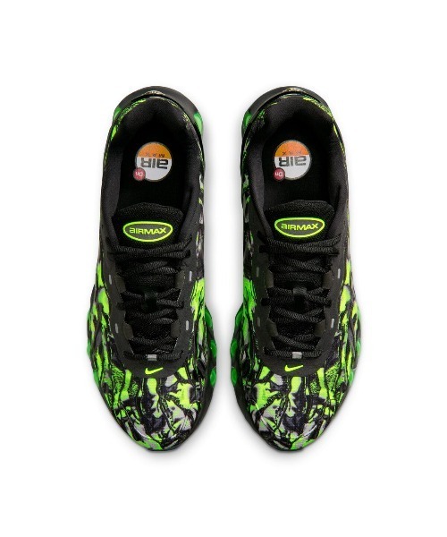 NIKE(ナイキ)の「NIKE Air Max Dn8(ナイキ エア マックス DN8)(スニーカー・メンズ・グリーン系・26cm/26.5cm/25.5cm/24.5cm/29cm/28.5cm/24cm/27cm/28cm/27.5cm/25cm)」の2枚目の写真